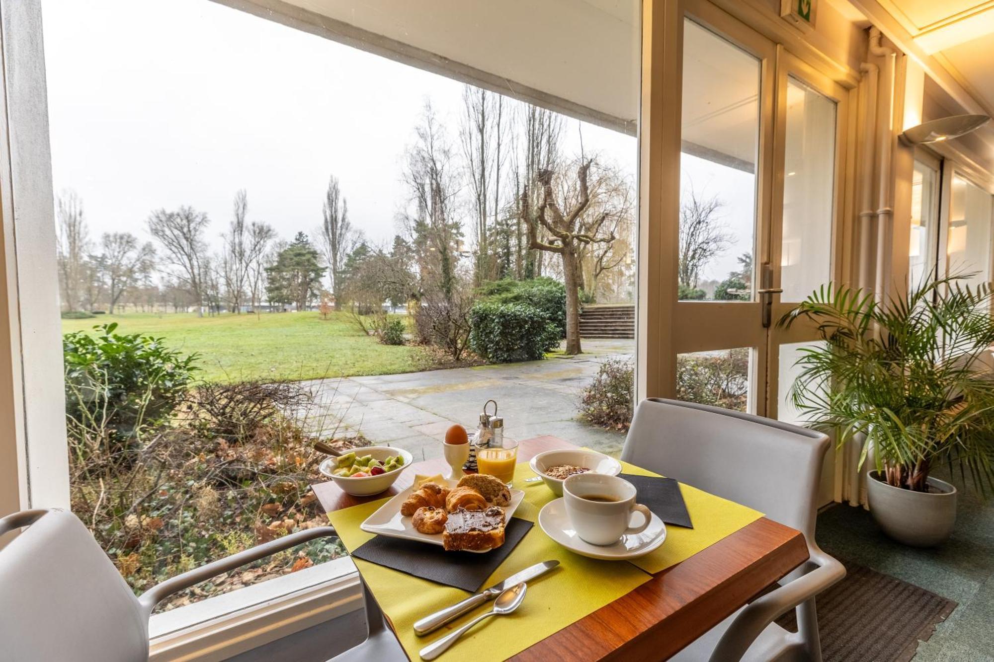 Brit Hotel Le Parc Vichy Bellerive-sur-Allier Eksteriør billede