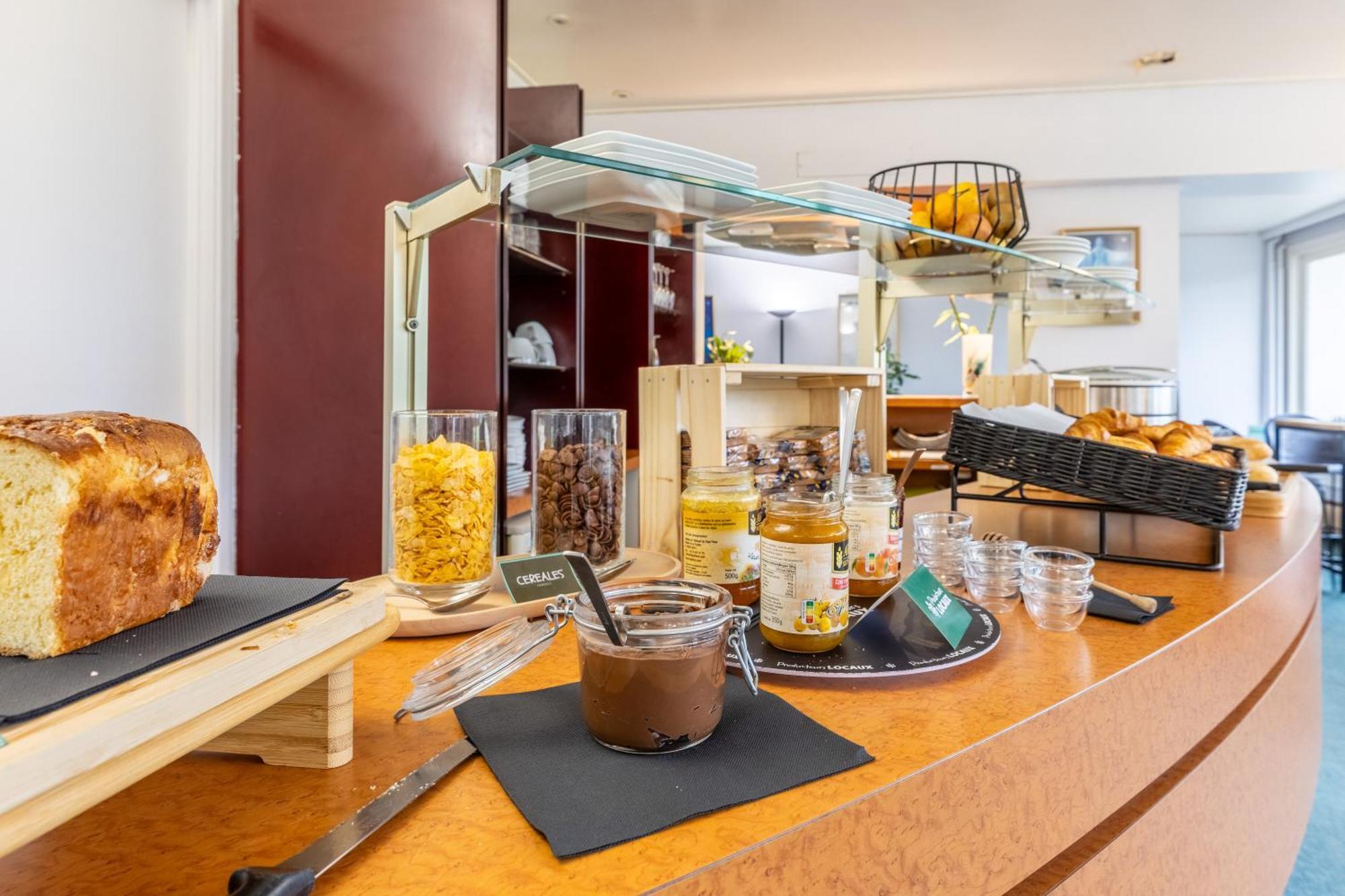 Brit Hotel Le Parc Vichy Bellerive-sur-Allier Eksteriør billede